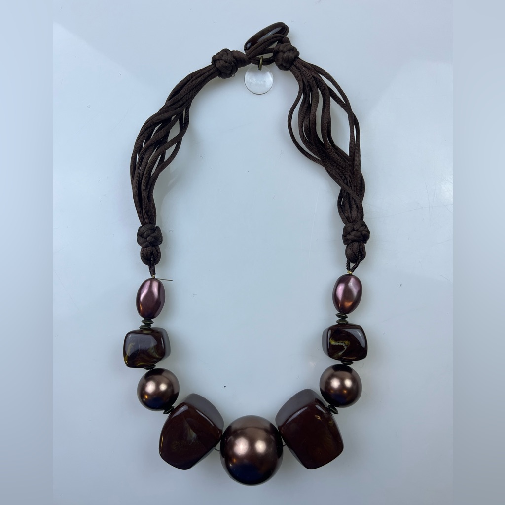 Pono Glossy Chunky Statement Necklace Hr12-4